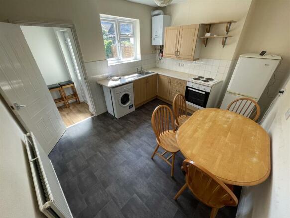 Kitchen.JPG