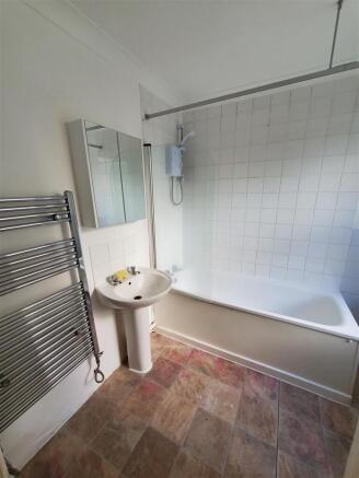 Bathroom Resize.jpg