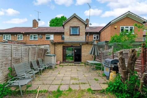 Green Lane, ILFORD, IG1