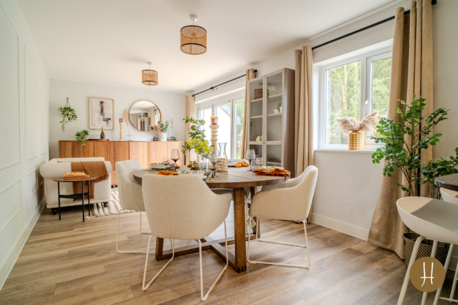 Living Diner