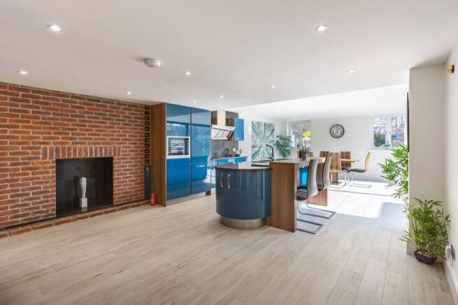 Kitchen/Dining Room