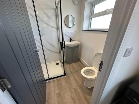 Room 4 Ensuite