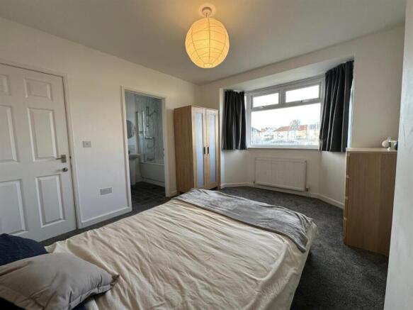 Room4_821 Filton Ave_1