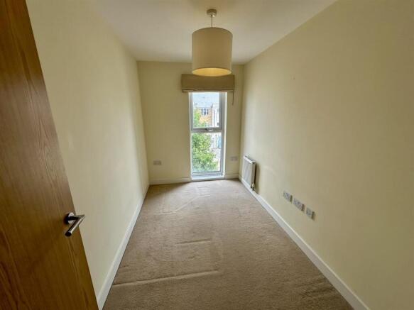 49_Willowherb_Room 2