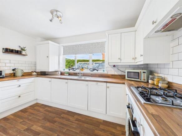 Fitted Kitchen