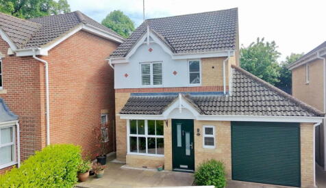 The Old Orchard, Farnham, GU9 8UR