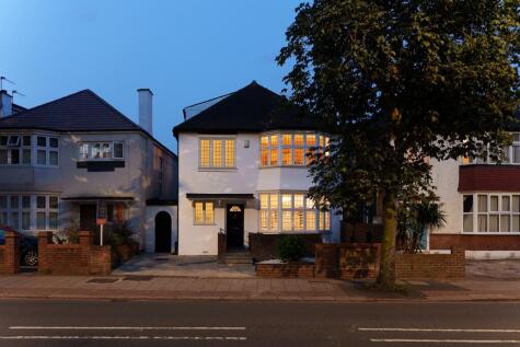 Mortlake Road, Richmond, TW9