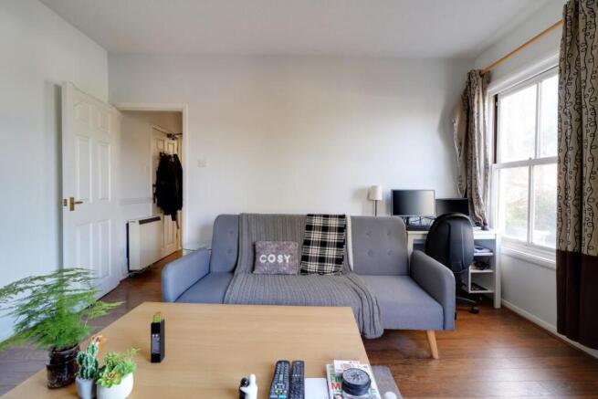 Living Room 1.jpg