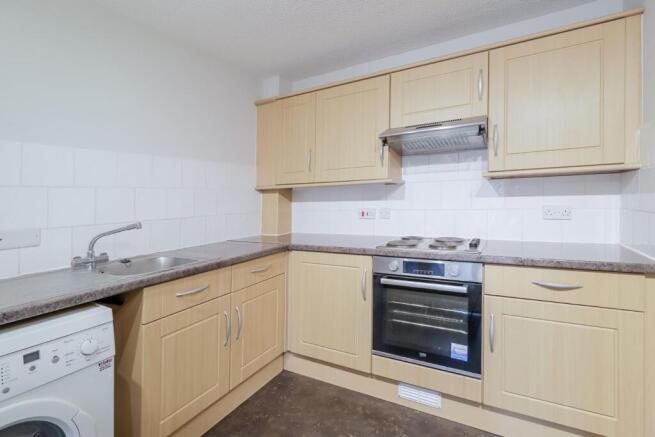 Kitchen a.jpg