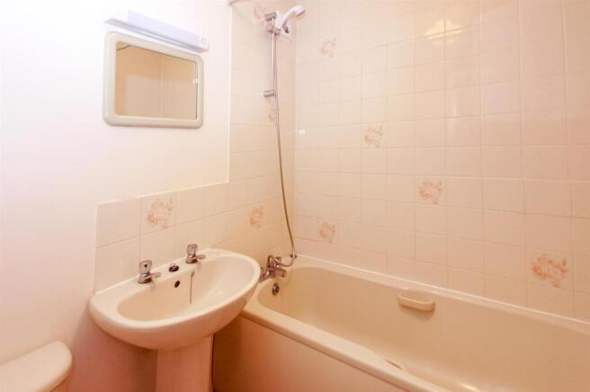 Bathroom.jpg
