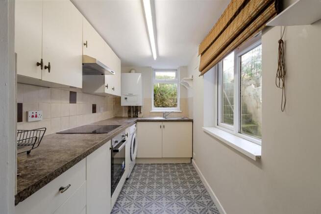 3-bed-flat-suffolks-cheltenham (9).jpg