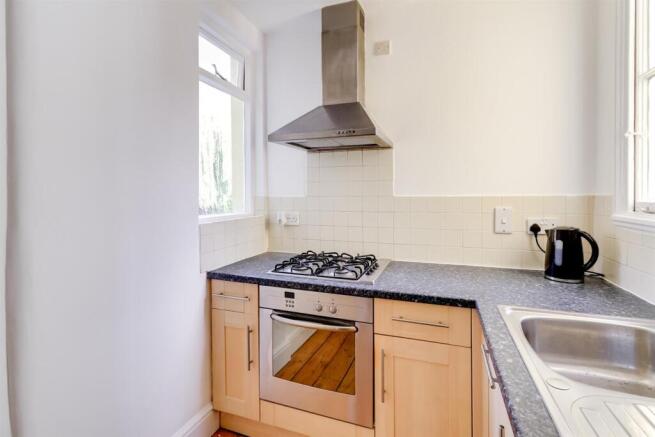 Kitchen (1).jpg