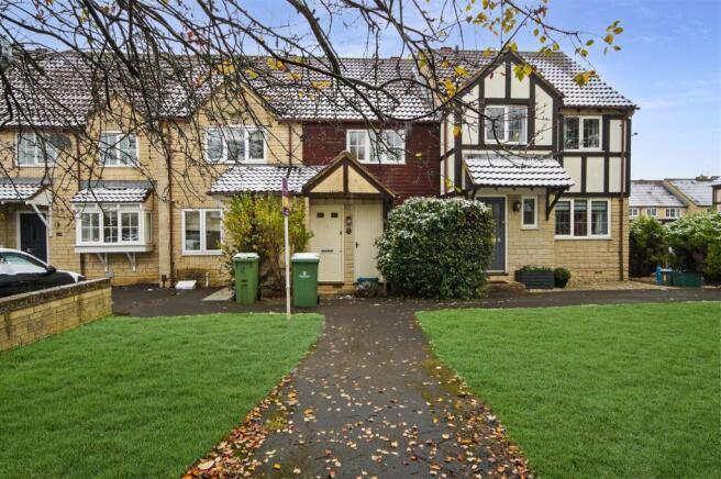 2-bed-house-hatherley (1).jpg