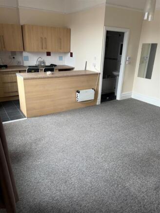 Kitchen area.jpg