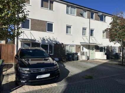 Solebay Way, Alver Village, Gosport