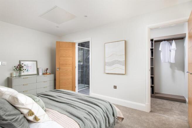 Bedroom1_4.jpg