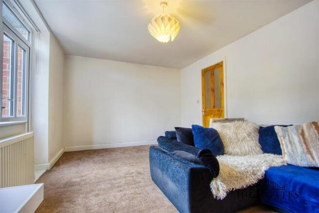 Living Room 2.jpg