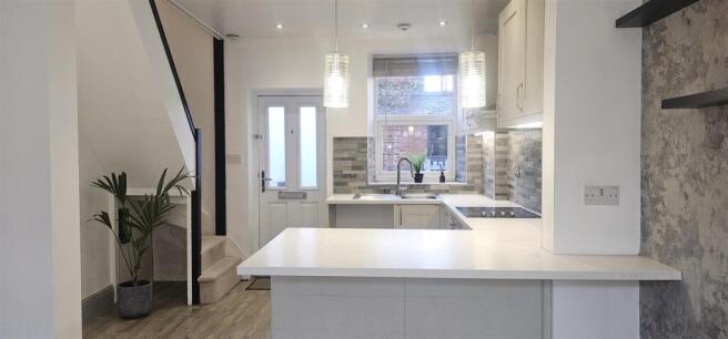 2. Entrance/ Kitchen.jpg