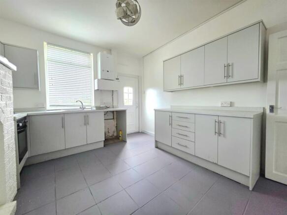 Kitchen .jpg