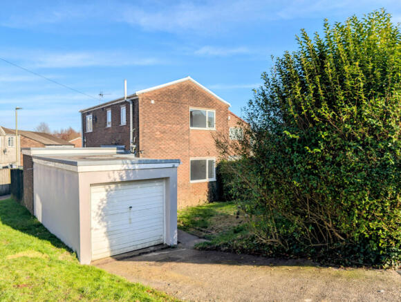 3 Bedroom Terraced for Sale