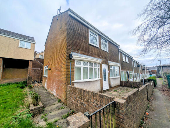 3 Bedroom End of terrace house for sale