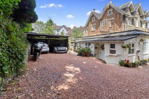 Tintern Glen,  Abbey Road, Malvern, Worcestershire, WR14 3HG