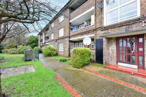 Hydefield Court, London, N9