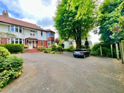 Old Road, Mottram, Hyde, SK14 6LW