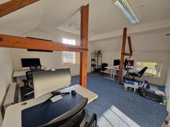 Office 1.jpg