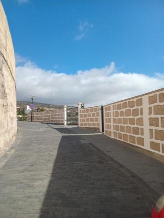 Side view Finca