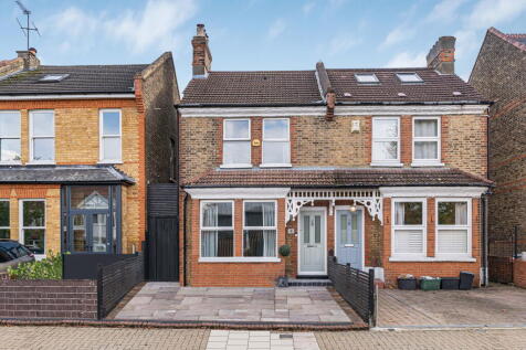 Mackenzie Road, Beckenham, BR3