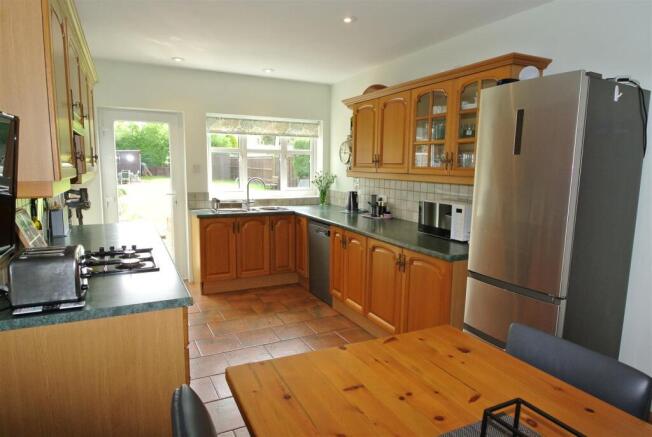 Kitchen Breakfast Room.JPG