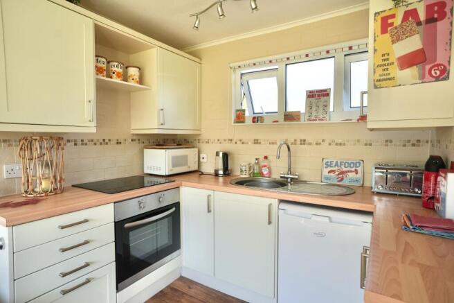 Lounge/Kitchen
