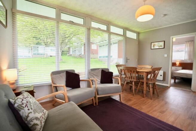 Lounge/Kitchen