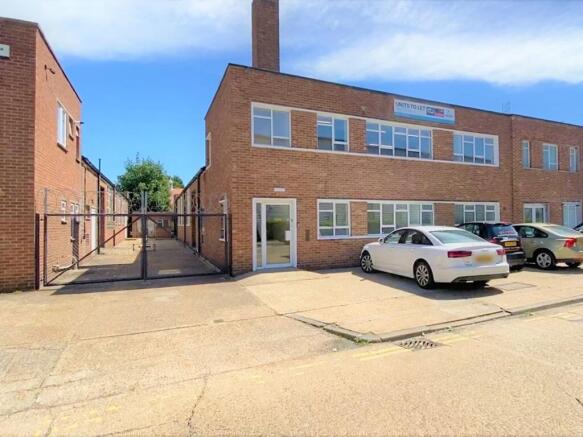 Clock Tower Industrial Estate  Unit 134 10.JPG