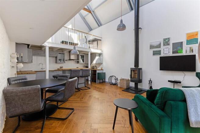 Living/Dining Room
