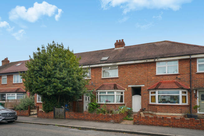 Spacious 4-Bedroom Family Home with Private Garde