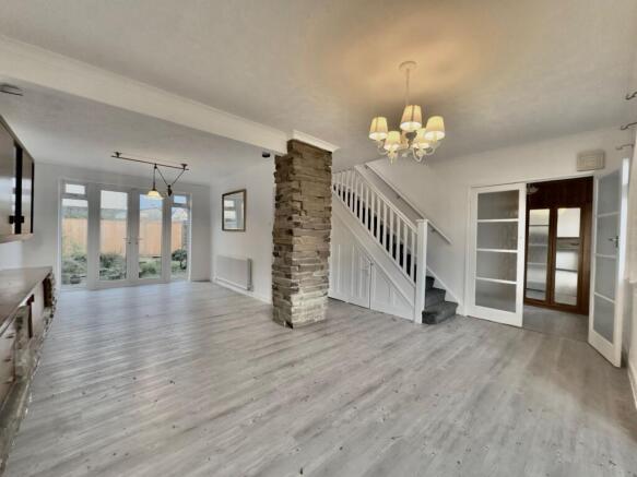 3 Bed Detached House to let in Sutton