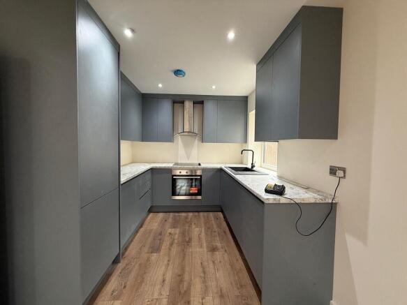 3 bed Station Roa...