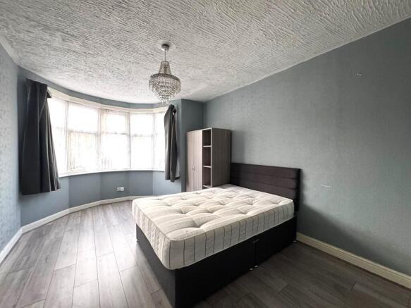 Maybank Avenue  (...