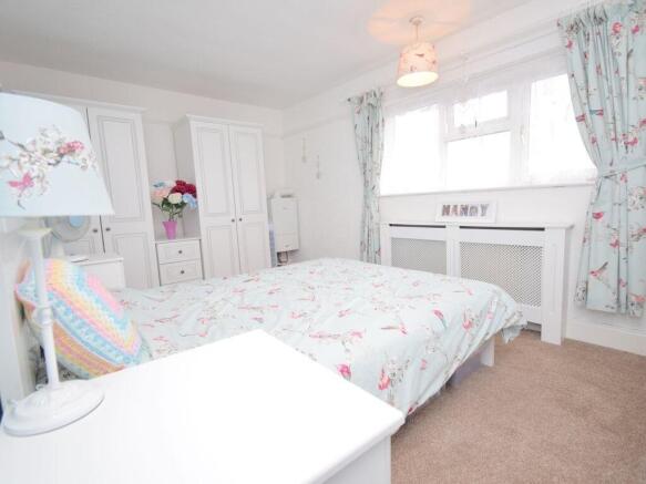 16 Wreford Cresce...