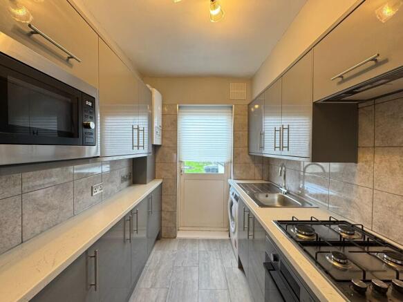 26 Launceston Gar...