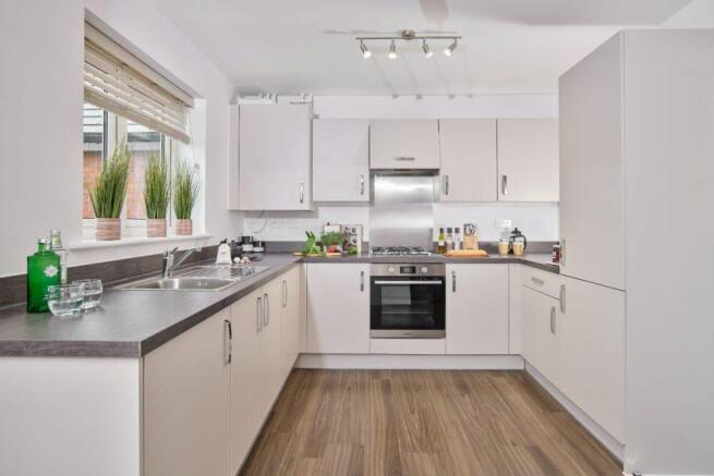 2 Crest Nicholson at Branston Locks The Chesham Internals Kitchen