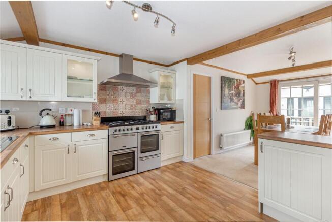 Kitchen-4.jpg