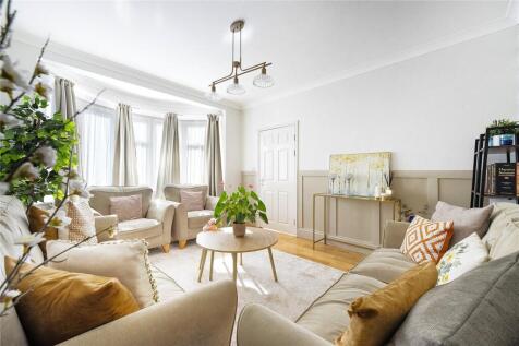 Hillside Gardens, Walthamstow, London, E17