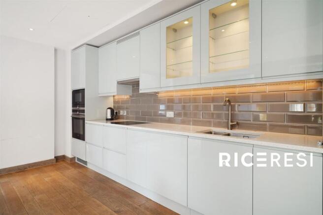 Apartment 33 - W9NfFeXWH6xdBQ8WSzLV.jpg