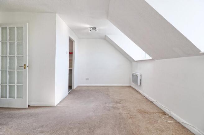 IMG_6913_4_5_easyHDR-interior3.jpeg