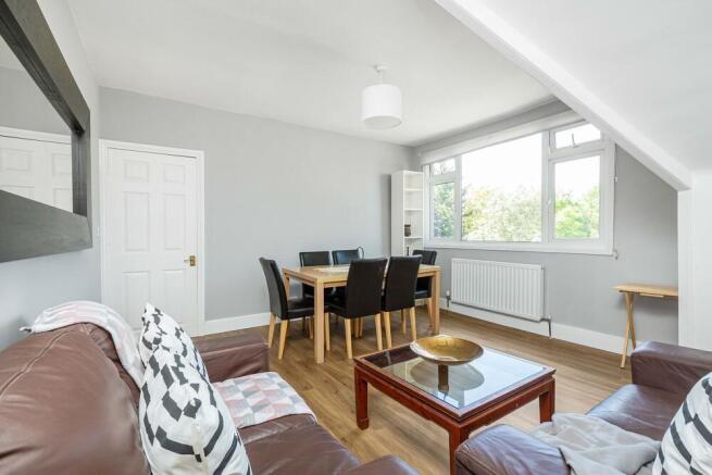 Andrew Purnell-Flat 9,142 Worple Road-8.jpg