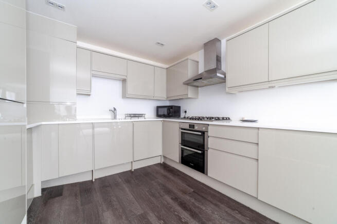 2 bed flat to rent West Hill, South Croydon CR2