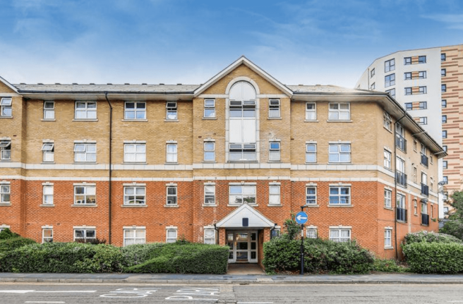 Call us now to view this 2 bedroom for rent on Ch